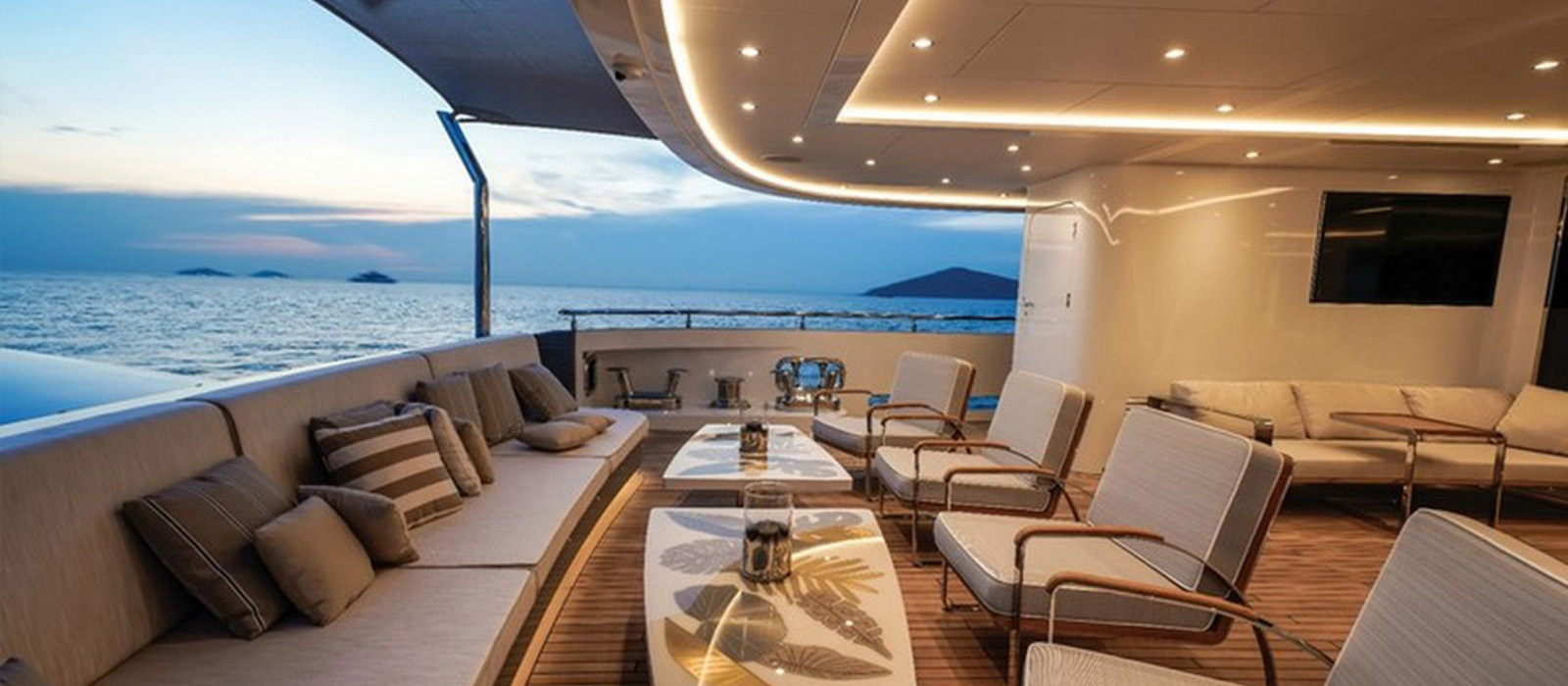 yacht2